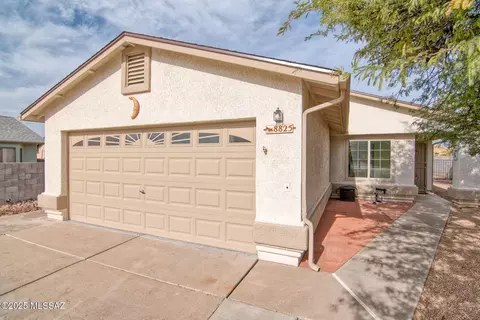 Exterior - 8825 E Fruit Tree Dr, Tucson, AZ 85730 photo 3 of 11