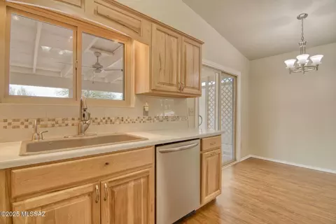 Kitchen - 8825 E Fruit Tree Dr, Tucson, AZ 85730 photo 6 of 7