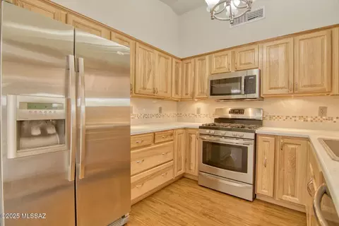Kitchen - 8825 E Fruit Tree Dr, Tucson, AZ 85730 photo 5 of 7