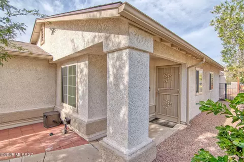 Exterior - 8825 E Fruit Tree Dr, Tucson, AZ 85730 photo 4 of 11