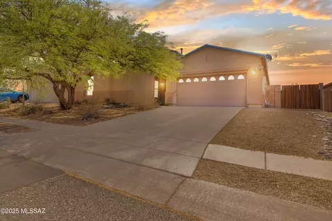 3347 S Desert Scroll Pl, Tucson, AZ 85735
