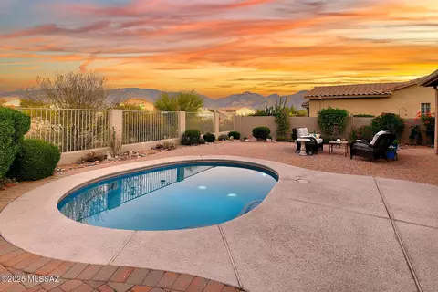 112 W Mountain Sage Dr, Oro Valley, AZ 85755
