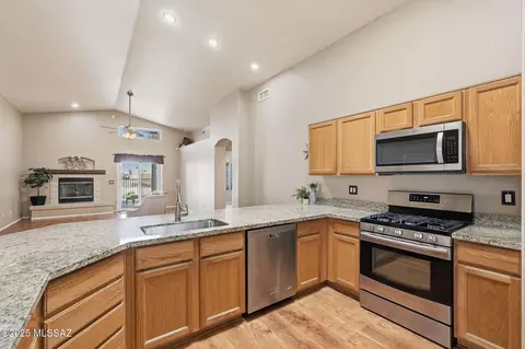 Kitchen - 10187 E Watson Dr, Tucson, AZ 85730 photo 1 of 6