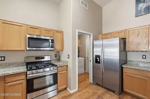 Kitchen - 10187 E Watson Dr, Tucson, AZ 85730 photo 2 of 6