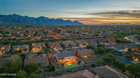 62802 E Sandlewood Rd, Tucson, AZ 85739