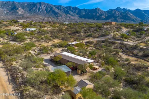 4596 E Trotter Rd, Tucson, AZ 85739