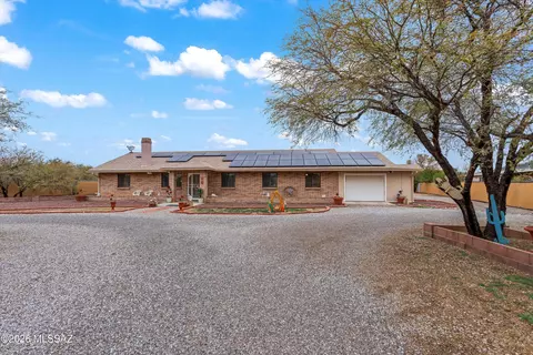 15694 N Twin Lakes Dr, Tucson, AZ 85739