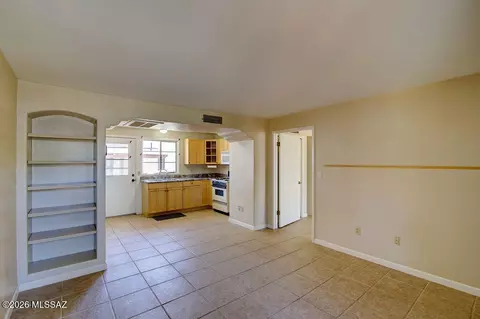 135 S Paseo Quinta #C, Green Valley, AZ 85614