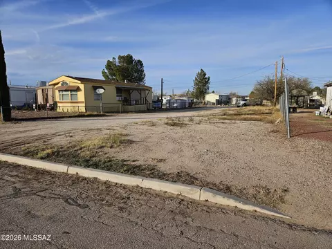 253 E 2nd St, Benson, AZ 85602