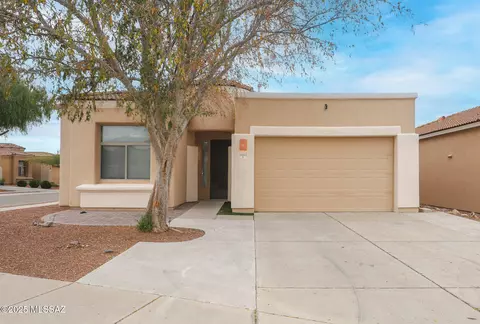 10432 S Avenger Ln, Vail, AZ 85641