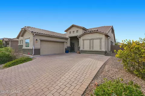 9625 N Hebden Way, Marana, AZ 85653