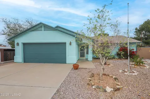 110 W Andrew Potter St, Corona De Tucson, AZ 85641