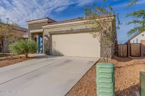 Exterior - 12847 E Joffroy Dr, Vail, AZ 85641 photo 4 of 8