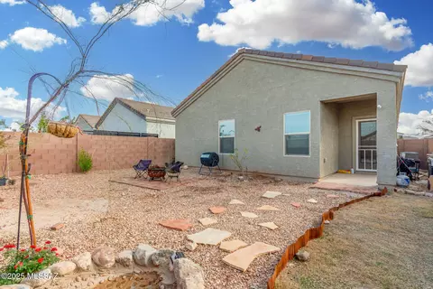 Exterior - 12847 E Joffroy Dr, Vail, AZ 85641 photo 6 of 8
