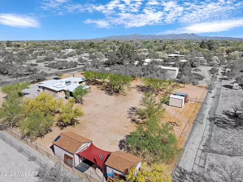 8822 N Marathon Dr, Tucson, AZ 85704