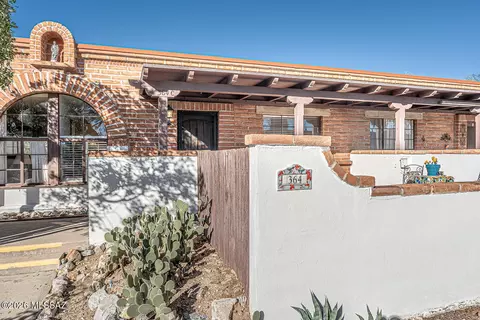 364 S Paseo Lobo #C, Green Valley, AZ 85614