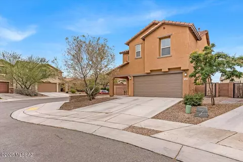 9596 S Miller Flats Dr, Tucson, AZ 85747