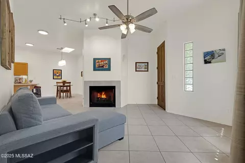 3981 E Whitman St, Tucson, AZ 85711