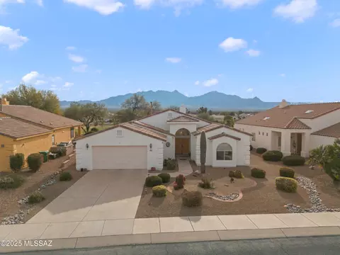 2713 S Tree Gables Dr, Green Valley, AZ 85614