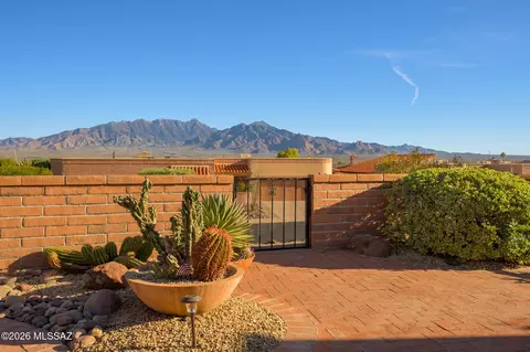3831 S Via De La Urraca, Green Valley, AZ 85622
