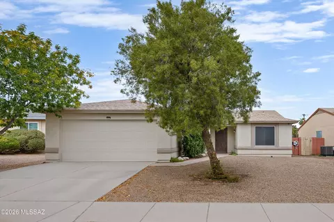 9017 E Desert Aire St, Tucson, AZ 85730