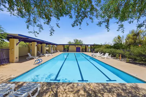 Exterior - 10482 E Wayne Moody Ln, Tucson, AZ 85747 photo 8 of 10