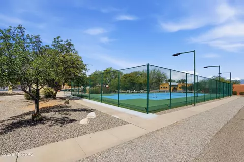 View/Area - 10482 E Wayne Moody Ln, Tucson, AZ 85747 photo 2 of 3