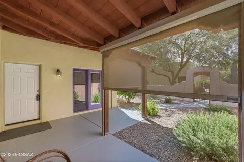 Exterior - 10482 E Wayne Moody Ln, Tucson, AZ 85747 photo 4 of 10
