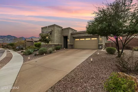 13199 N Weatherglass Dr, Oro Valley, AZ 85755