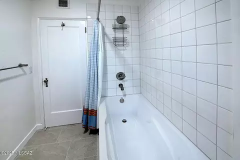 Bath - 2133 E 7th St, Tucson, AZ 85719 photo 4 of 4