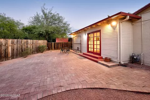 Exterior - 2133 E 7th St, Tucson, AZ 85719 photo 7 of 11