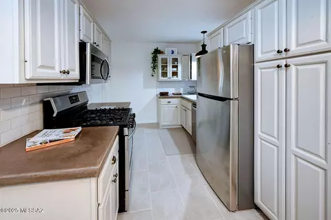 Kitchen - 2133 E 7th St, Tucson, AZ 85719 photo 1 of 4