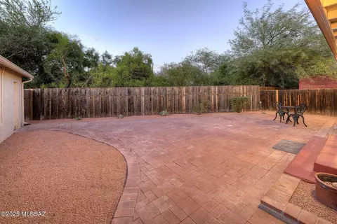 Exterior - 2133 E 7th St, Tucson, AZ 85719 photo 9 of 11