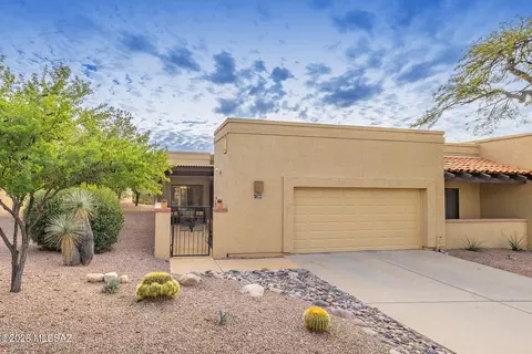 1204 E Camino Diestro, Tucson, AZ 85704