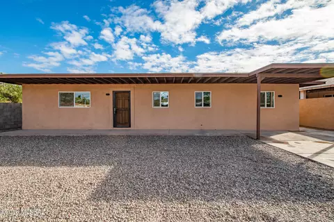 918 N Columbus Blvd, Tucson, AZ 85711