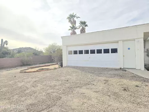 8243 E Rawhide Trl, Tucson, AZ 85750 photo 30