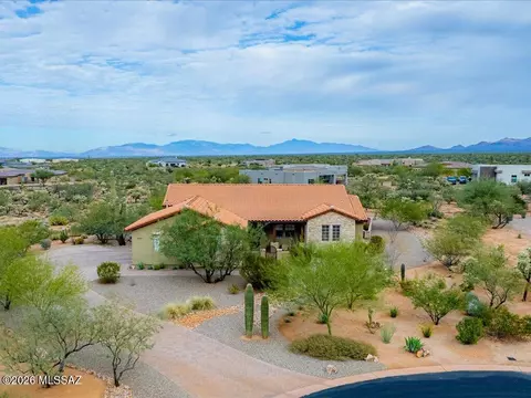 2637 E Old Stone House Trl, Sahuarita, AZ 85629