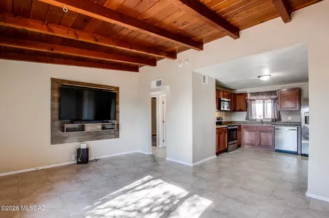 Living - 523 E Joan St, Tucson, AZ 85705 photo 2 of 4