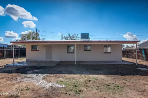 Exterior - 523 E Joan St, Tucson, AZ 85705 photo 4 of 10