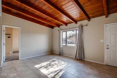 Living - 523 E Joan St, Tucson, AZ 85705 photo 4 of 4