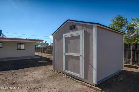 Exterior - 523 E Joan St, Tucson, AZ 85705 photo 5 of 10