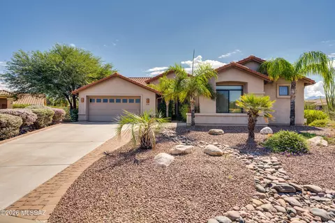 850 N Hale Dr, Green Valley, AZ 85614