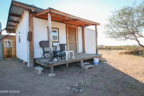 87 E Desert Meadow Rd, Tombstone, AZ 85638