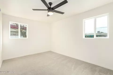 2601 E Warwick Vis, Tucson, AZ 85713 photo 15