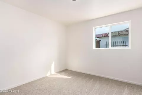 2601 E Warwick Vis, Tucson, AZ 85713 photo 8