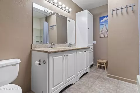 8537 E Pine Valley Dr, Tucson, AZ 85710 photo 15