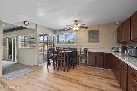8537 E Pine Valley Dr, Tucson, AZ 85710 photo 13