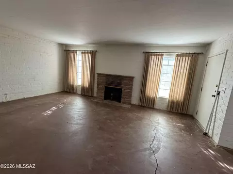 Living - 2249 E Silver St, Tucson, AZ 85719 photo 4 of 4