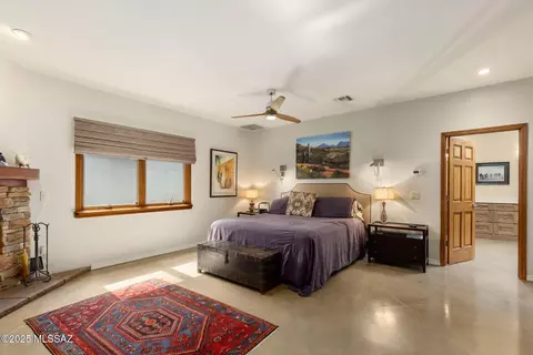 Bedroom - 6656 E Circulo Otono, Tucson, AZ 85750 photo 2 of 5