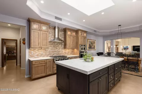 Kitchen - 6656 E Circulo Otono, Tucson, AZ 85750 photo 5 of 5